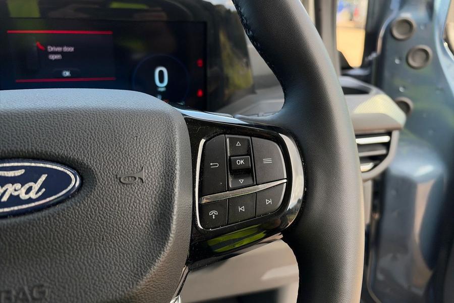 Ford Transit Custom Photo autoimg-81cd4ff7455d4b2579da68d796130a30f97b587c.jpg