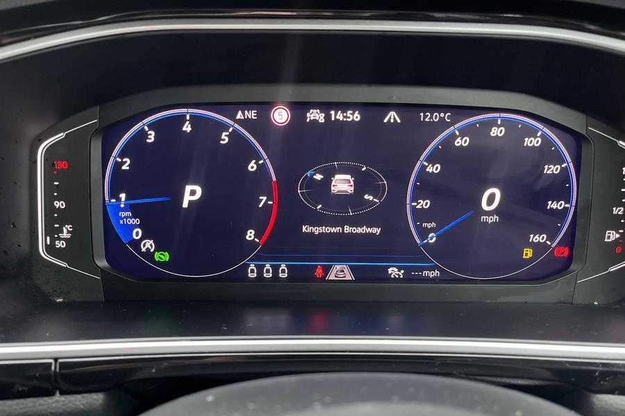 Volkswagen T-ROC Photo autoimg-81ce68d8b0f27fae4e33069bc12946b36b078bed.jpg