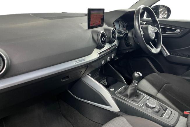 AUDI Q2 Photo 2