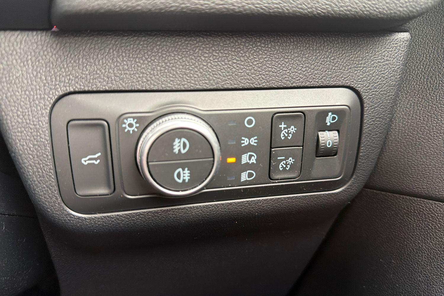 Ford KUGA Photo 23