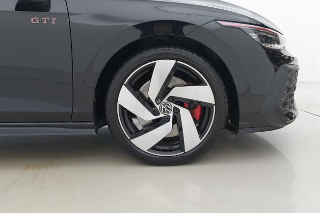 VOLKSWAGEN Golf Photo 5