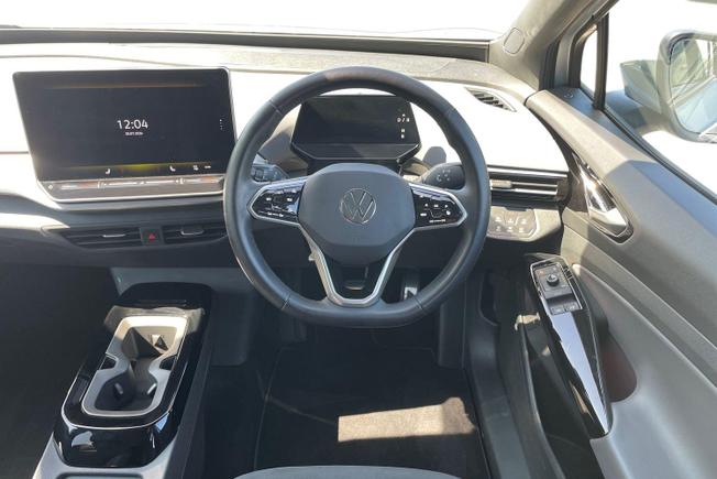 VOLKSWAGEN ID.4 Photo 11