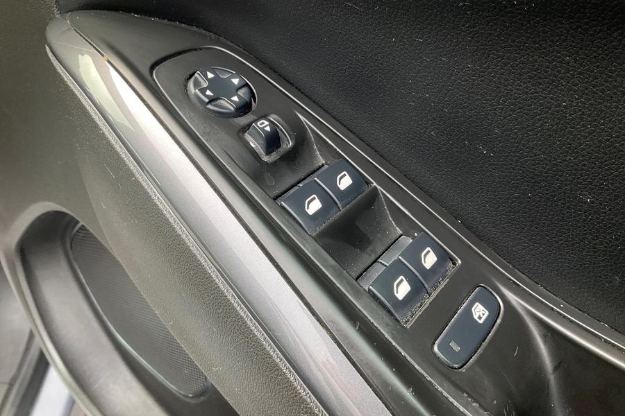 Vauxhall GRANDLAND X Photo autoimg-81dbf2a46b4569e74d7c6ffc9189485c3c0e6f67.jpg