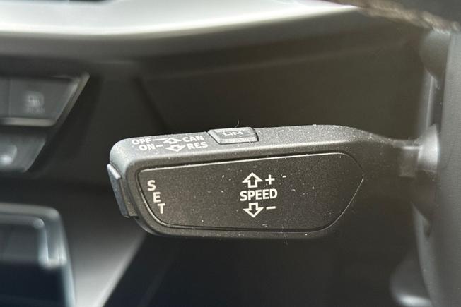 AUDI S3 Photo 35