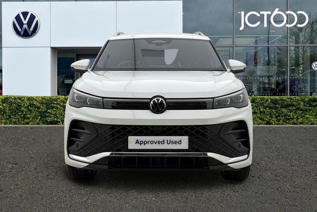 VOLKSWAGEN Tiguan Photo 8