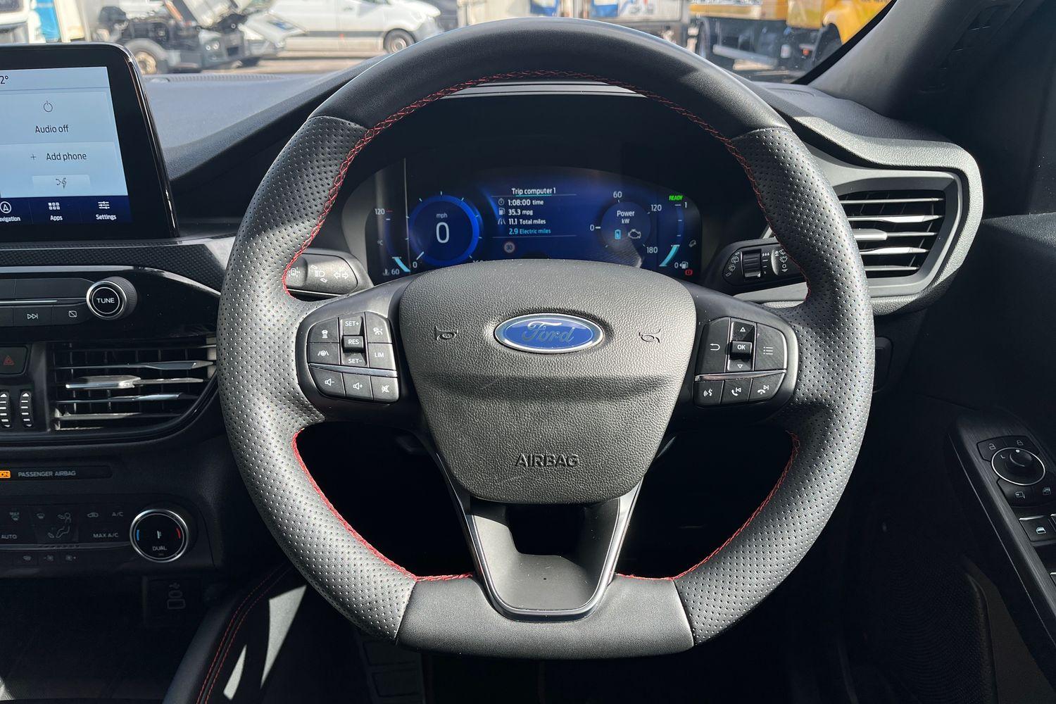 Ford KUGA Photo 11