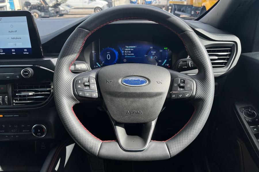 Ford KUGA Photo autoimg-81e5aeab110aaf34da28cf7c077ee5127ccfdff5.jpg