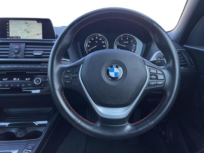 BMW 2 Series Photo 11
