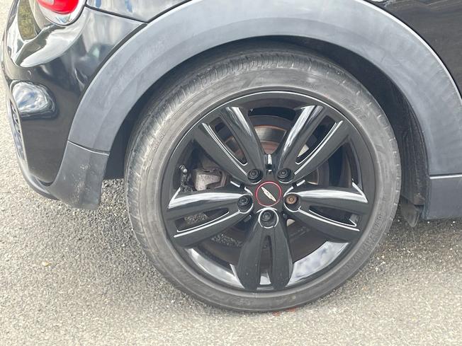 MINI Hatchback Photo 21