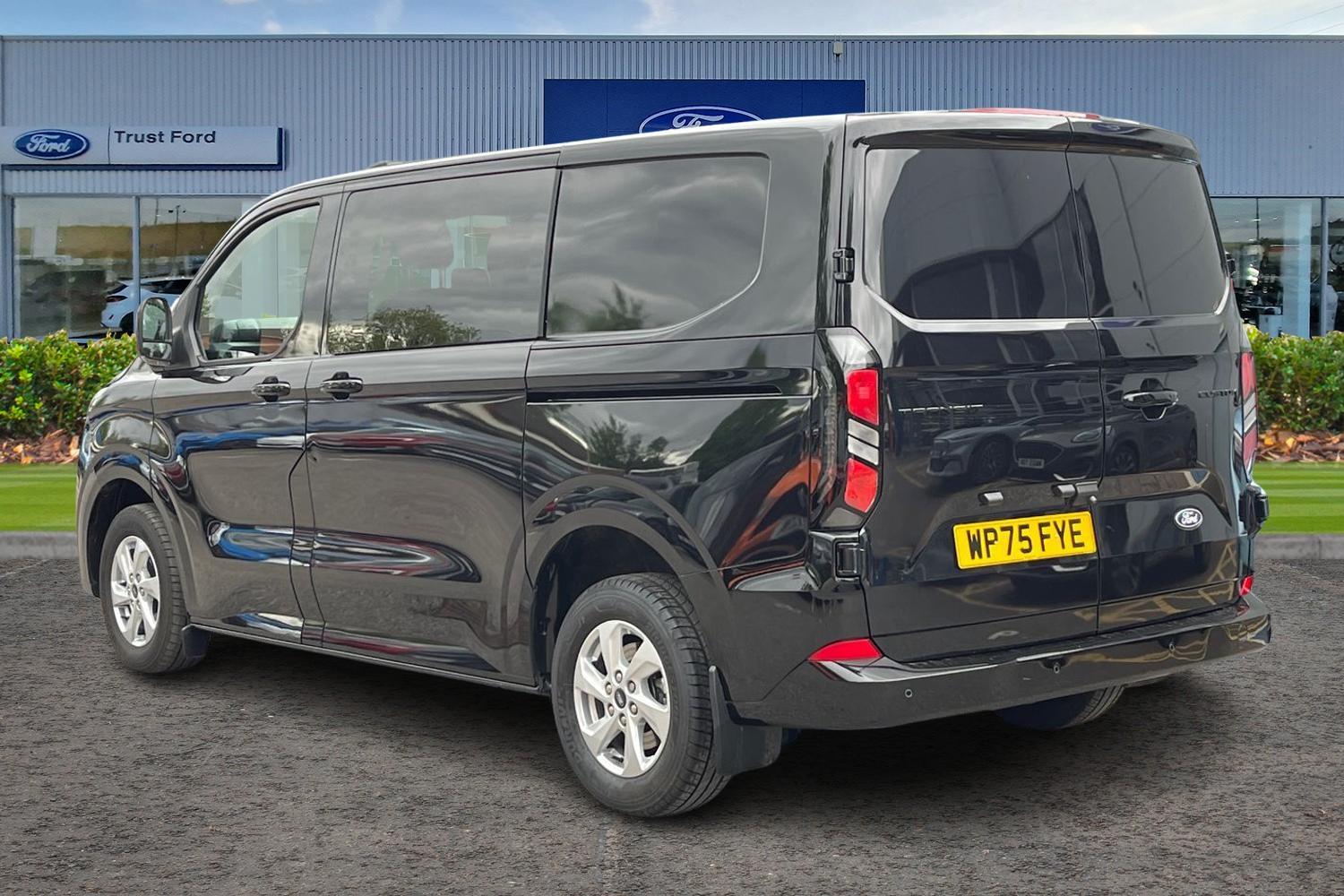 Ford TRANSIT CUSTOM Photo 1