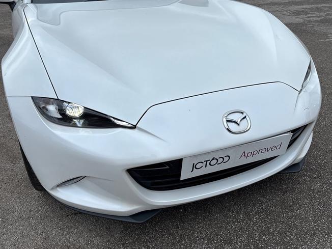 MAZDA MX-5 Photo 29