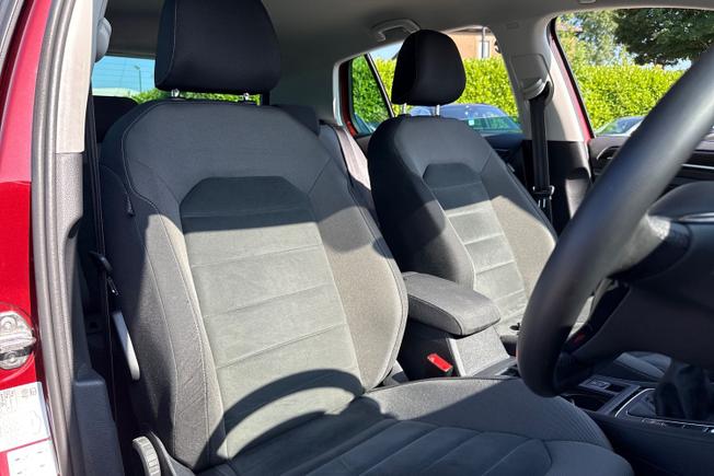 VOLKSWAGEN Golf Photo 27