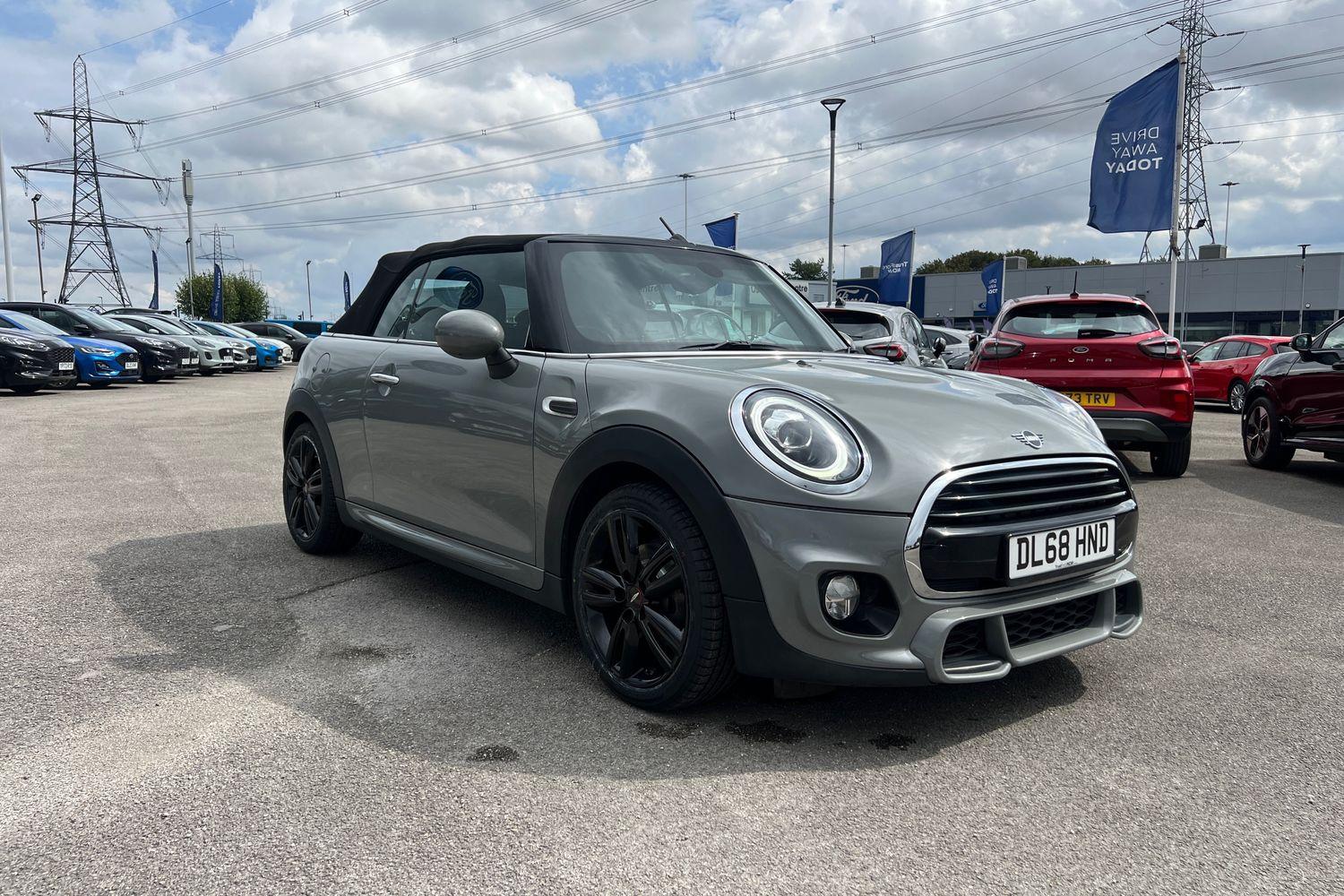 MINI CONVERTIBLE Photo 23