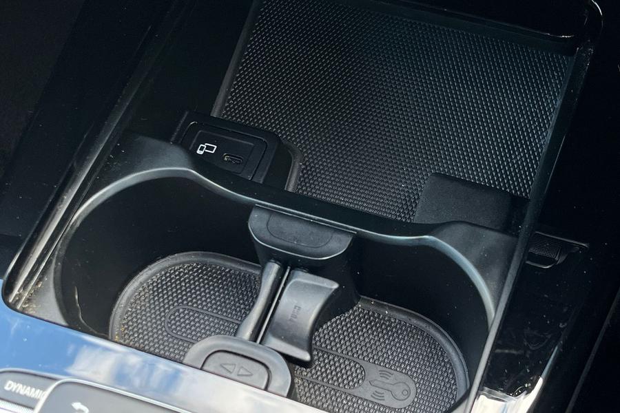 Mercedes-Benz CLA Photo autoimg-81f1790d34fd613c720a93fa7bc95945788eb141.jpg