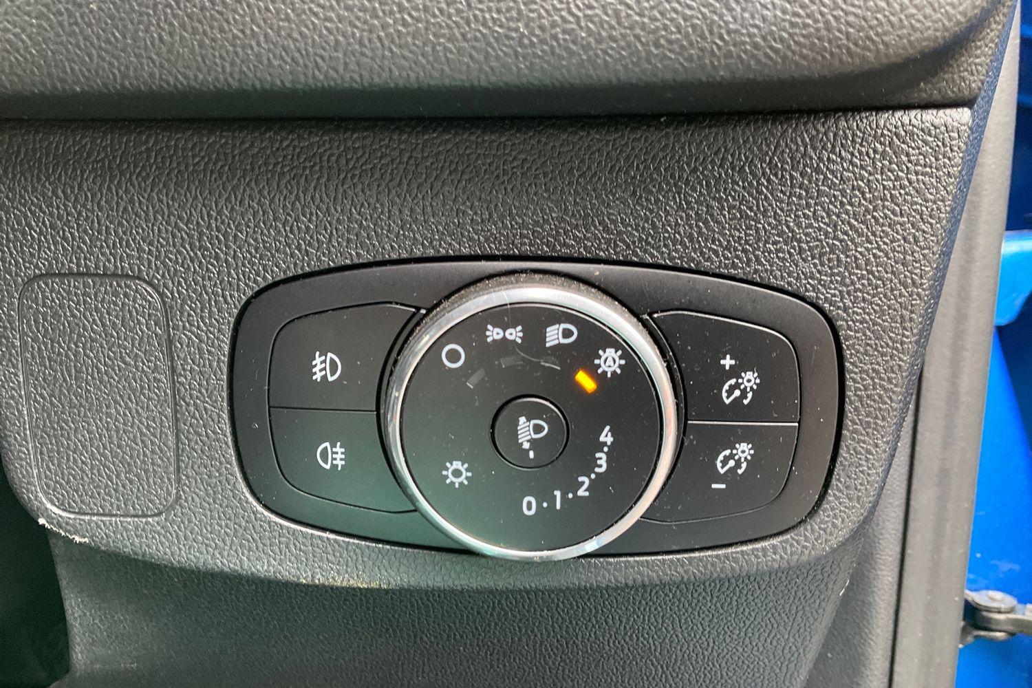 Ford FOCUS Photo 35