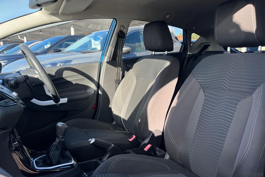 Ford FIESTA Photo autoimg-81fac58d27a5ebe215134e875d5e259d6e9953da.jpg