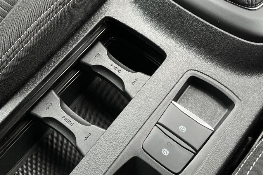 Ford FOCUS Photo autoimg-8200529872eadac214c389303fbb5c7f7e6157fb.jpg