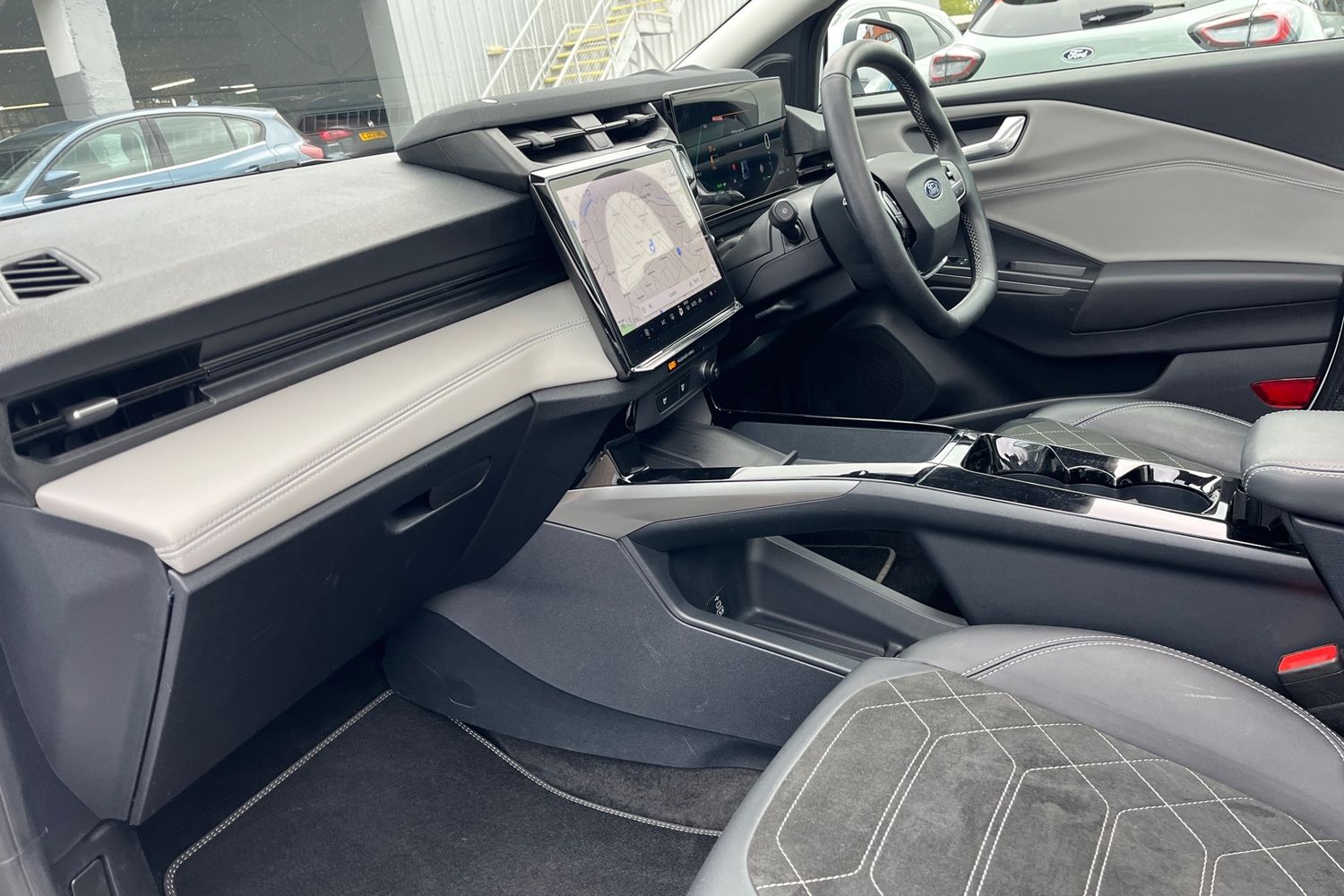 Ford Puma Gen-E Photo 17