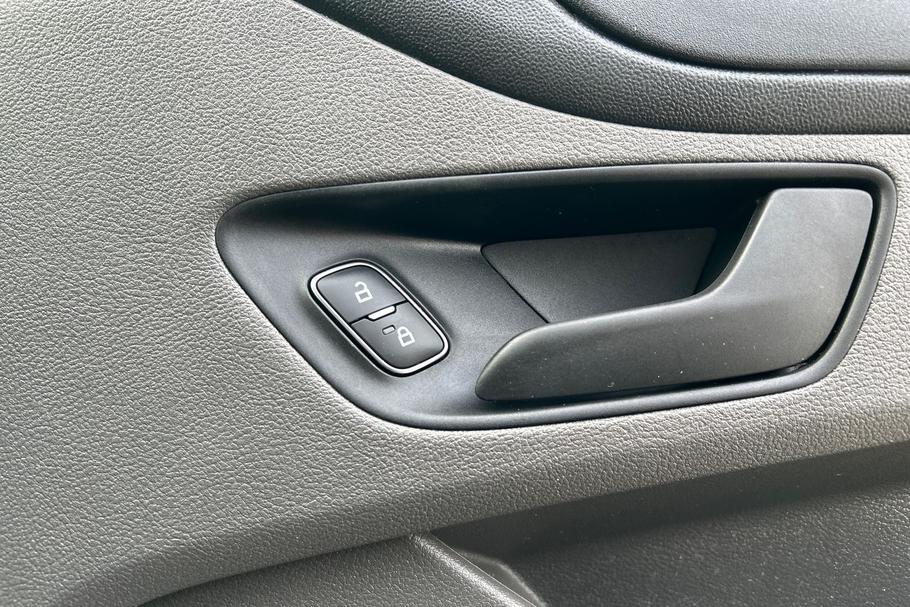 Used FORD TRANSIT CUSTOM NL23YTN 29