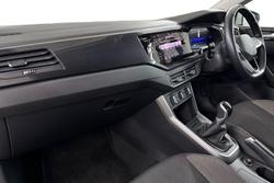 VOLKSWAGEN Polo Photo 2