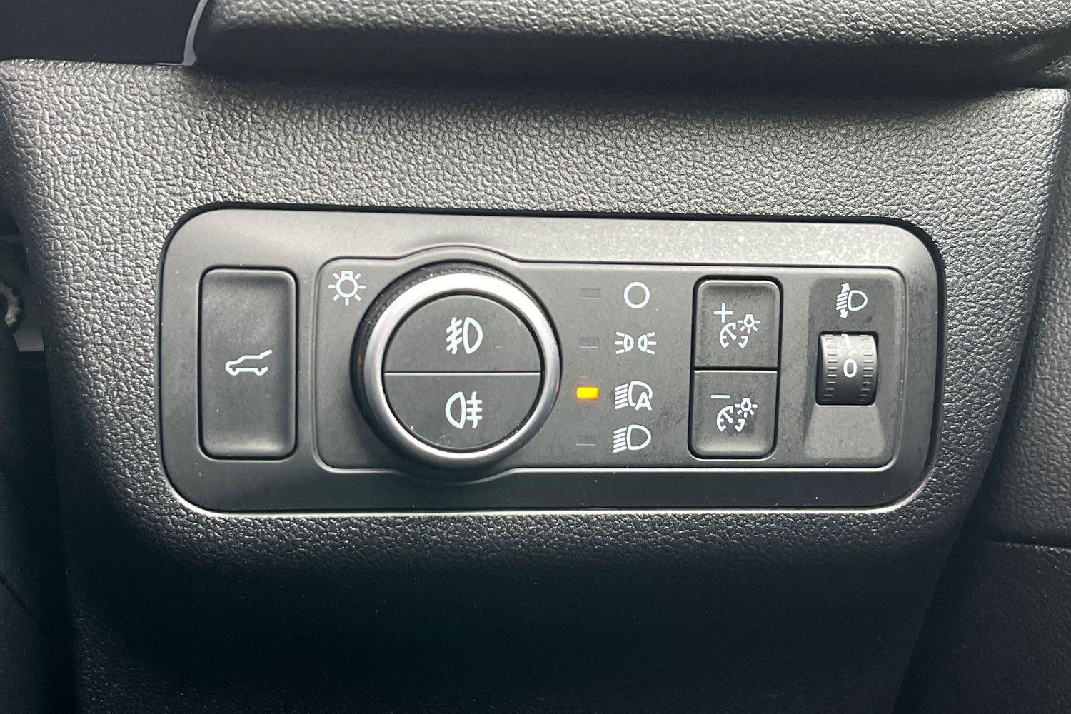 Ford KUGA Photo 32