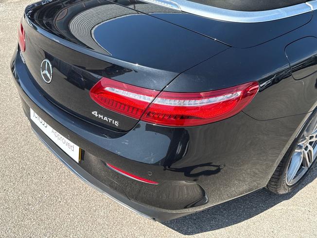 MERCEDES-BENZ E Class Photo 23