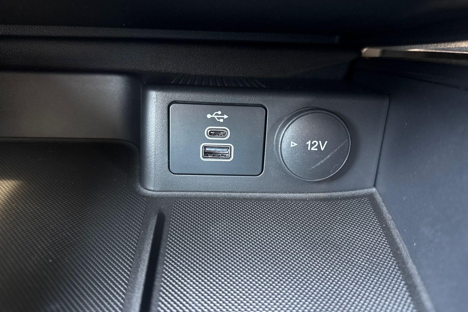 Ford FOCUS Photo 28