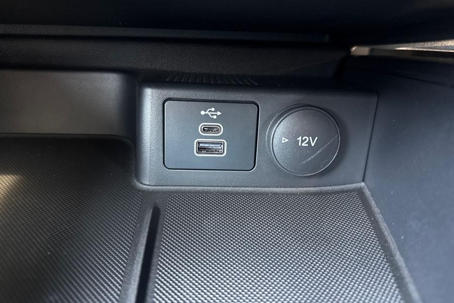 Ford FOCUS Photo autoimg-8209899654788649ace8585ceff0d06e562a35eb.jpg