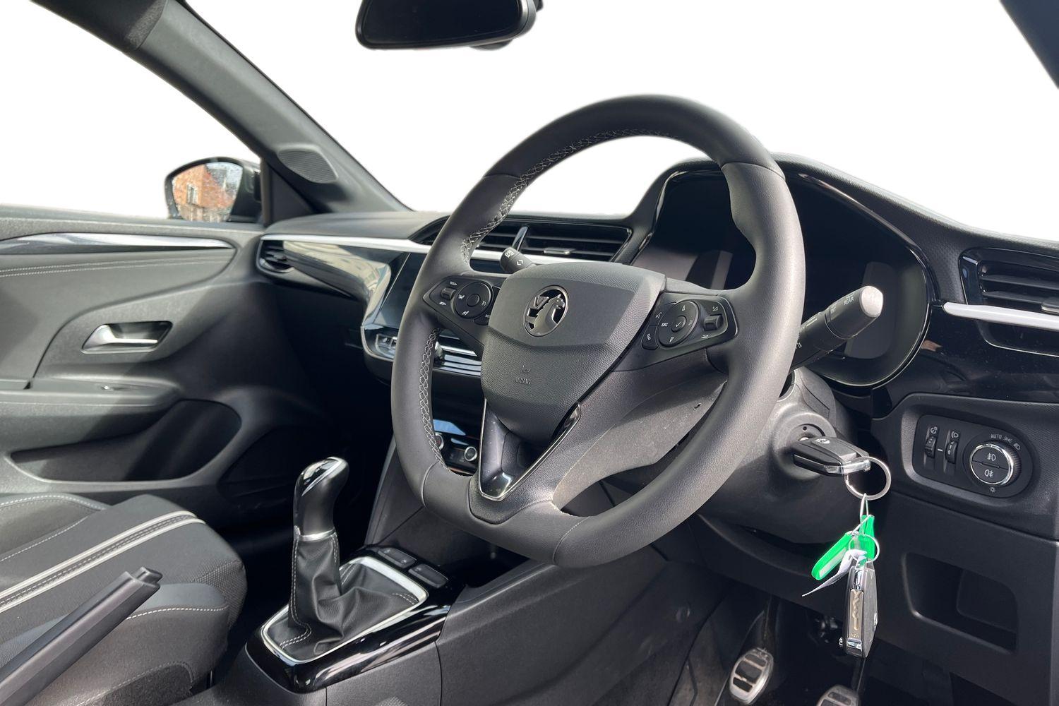 Vauxhall CORSA Photo 8