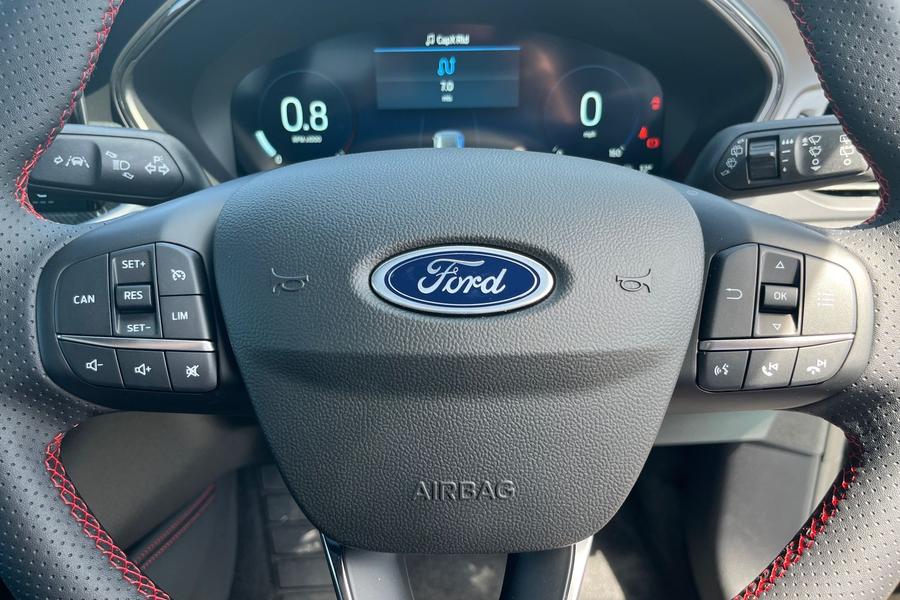 Ford FOCUS Photo autoimg-820fc368408a5ef4bd61eb52f55884f8f030c064.jpg