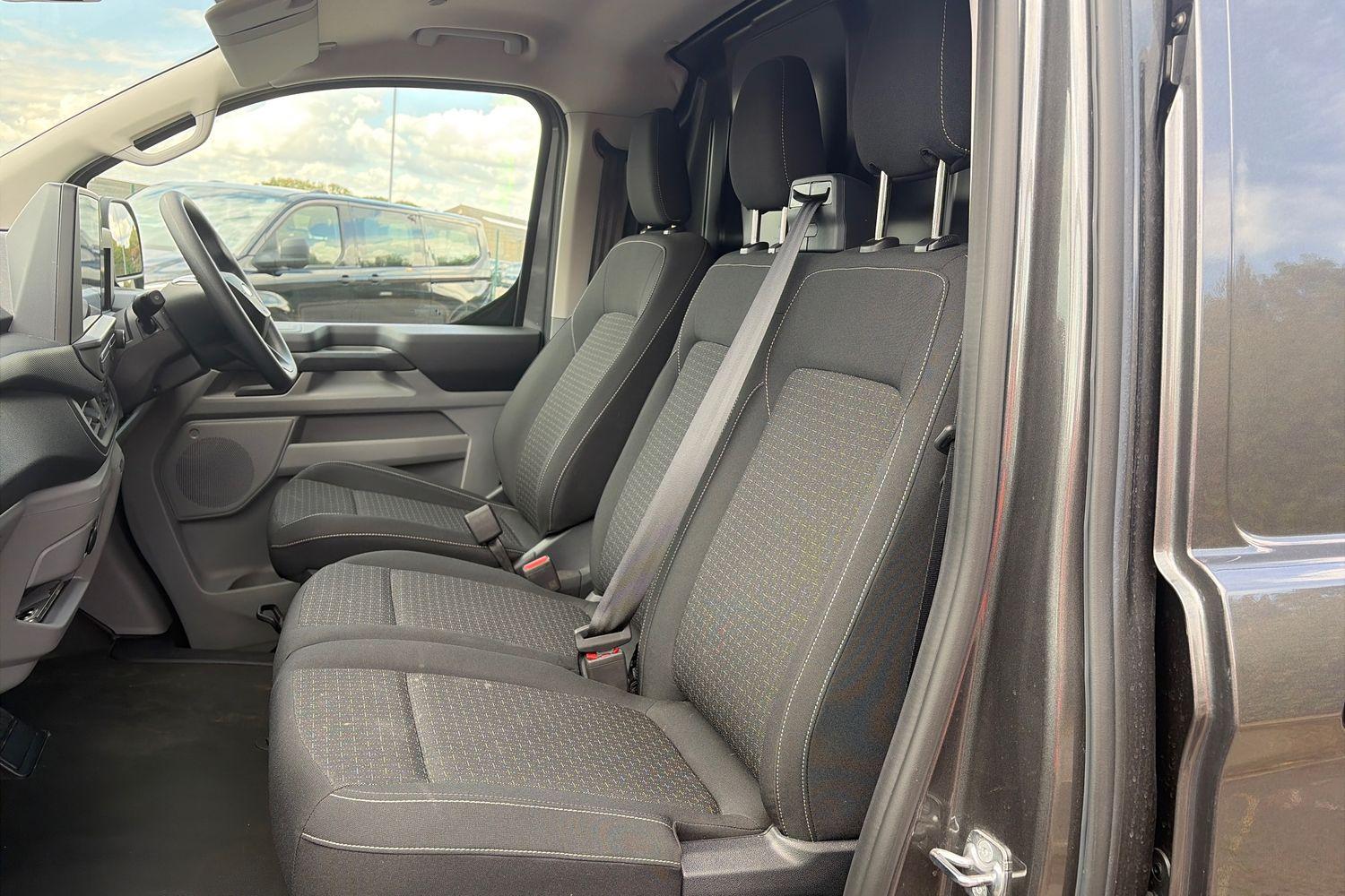 Ford TRANSIT CUSTOM Photo 9