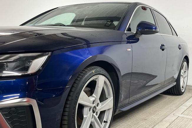 AUDI A4 Photo 30