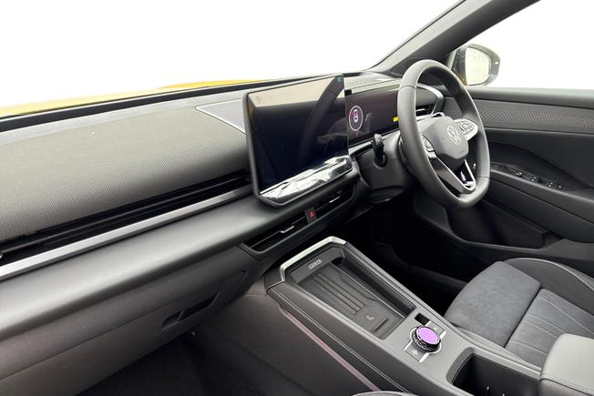 VOLKSWAGEN  New T-Roc Photo 2