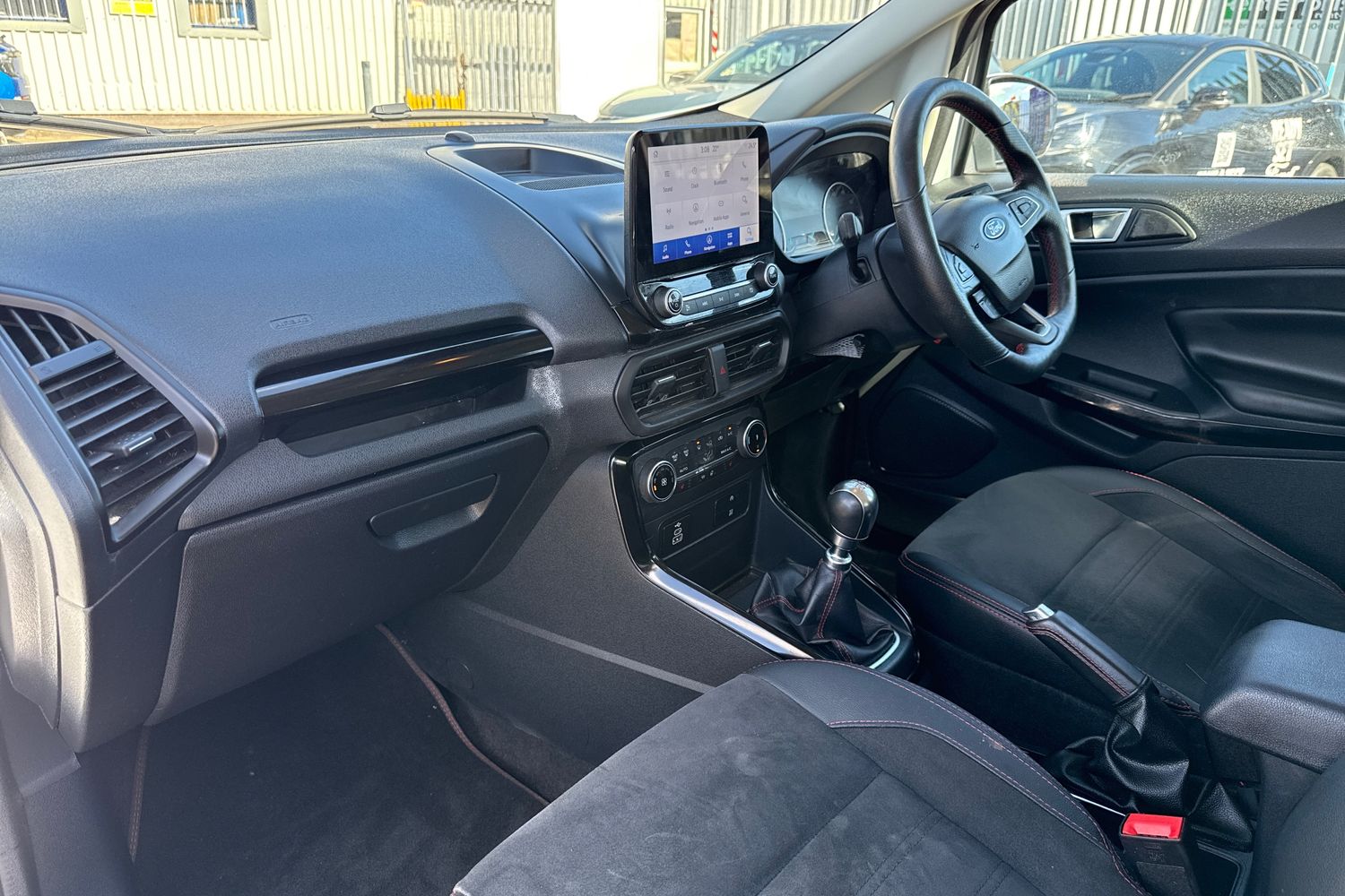Ford EcoSport Photo 17