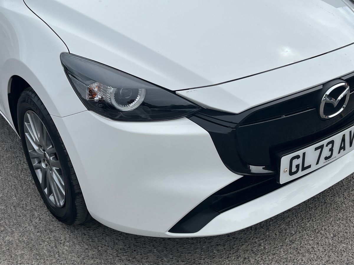 Mazda Mazda2 Photo 17