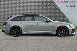 AUDI Rs4 Avant Photo 4