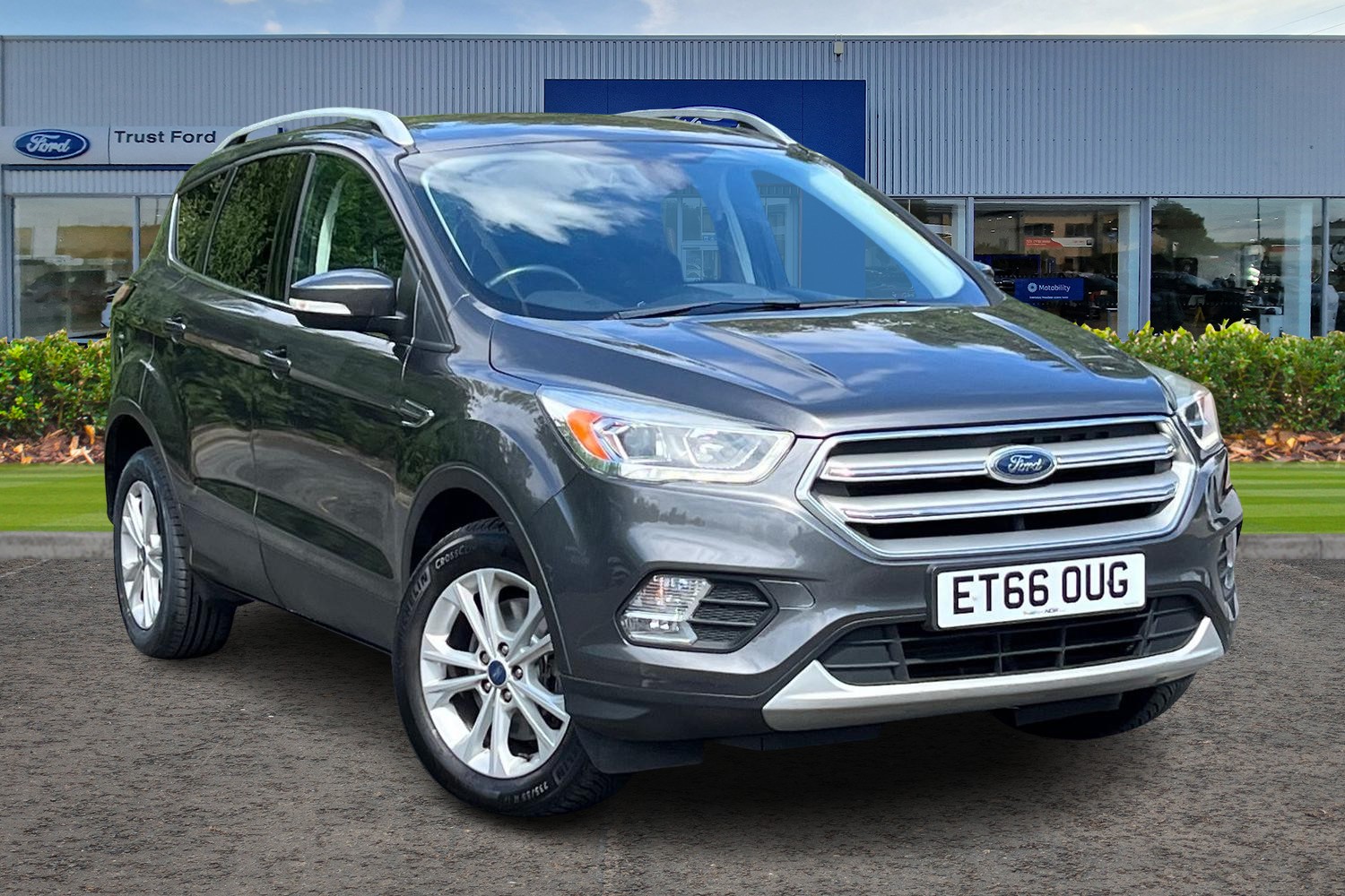 Ford KUGA Photo 0
