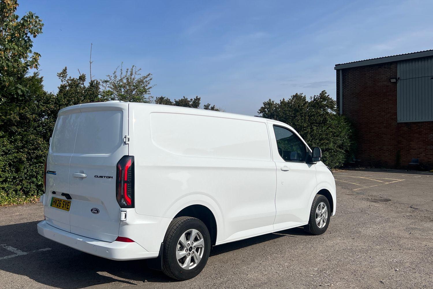 Ford E-TRANSIT CUSTOM Photo 25