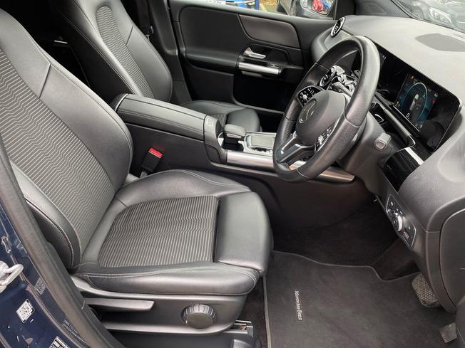 MERCEDES-BENZ B Class Photo 29