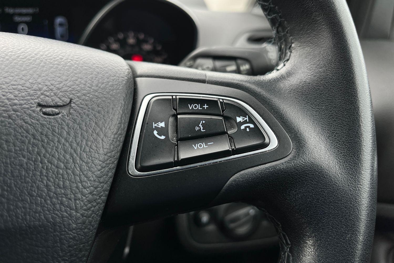 Ford KUGA Photo 25