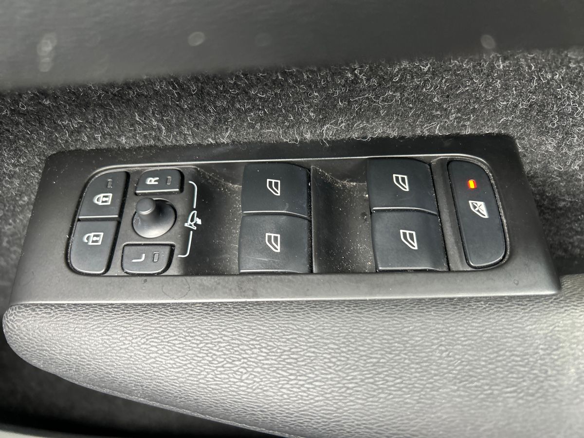 Volvo XC40 Photo 27