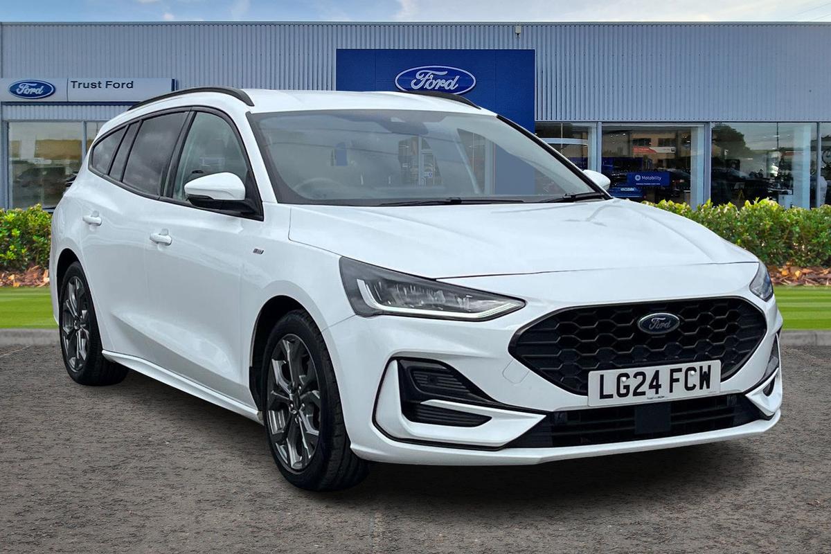 Ford Focus listing photo