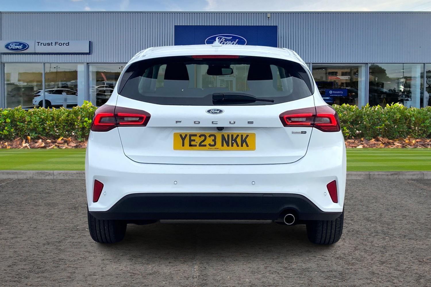 Ford FOCUS Photo 6