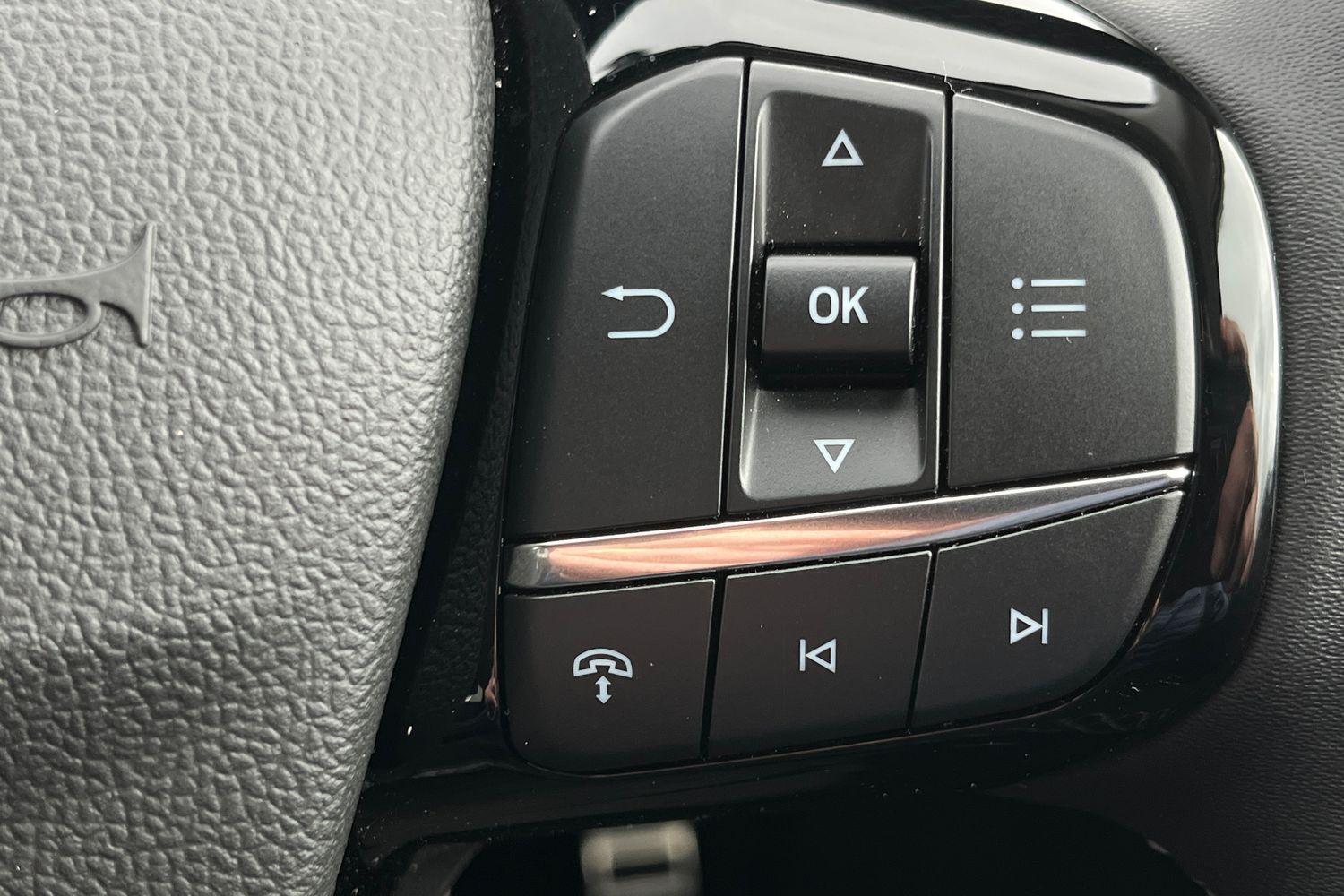 Ford KUGA Photo 23