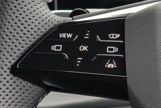 AUDI Q3 Photo 16