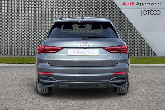 AUDI Q3 Photo 7