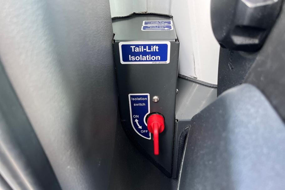 Used Ford TRANSIT DT73KVJ 21