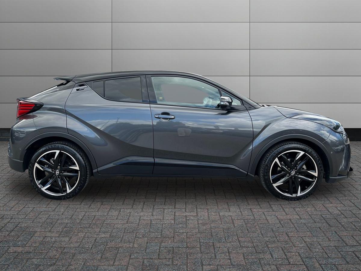 Toyota C-HR Photo 5
