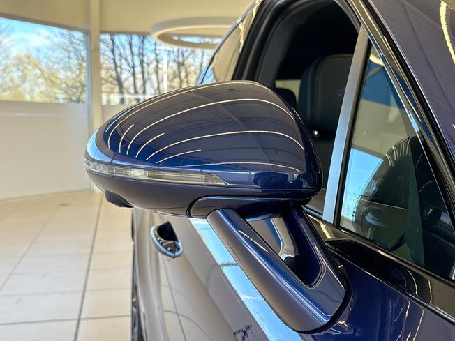 PORSCHE Macan Photo 22