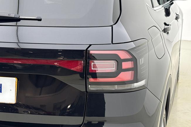 Volkswagen T-Cross Photo 18